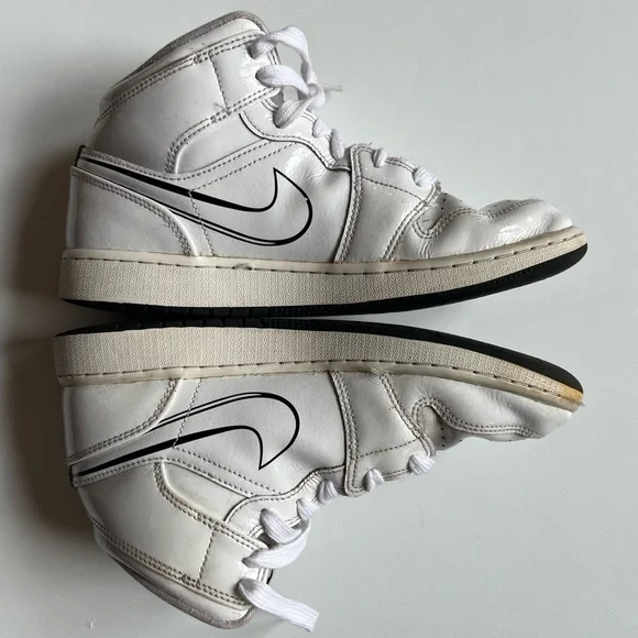 Nike Air Jordan 1 Mid SS GS Schematic- Youth- Size 5.5Y - [DQ1864-100] - Picture 15 of 15